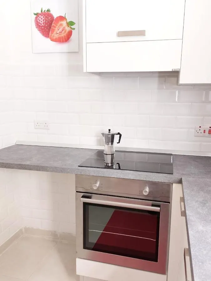 Ivy Rooms Sliema Apartment